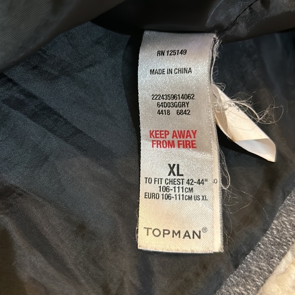 Gray with black buttons Pea coat jacket xl​​ - Picture 14 of 17